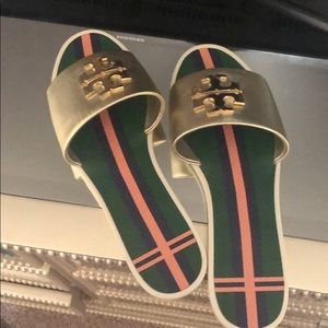 Tory Burch Logo Jelly’s Spark Gold Sandals